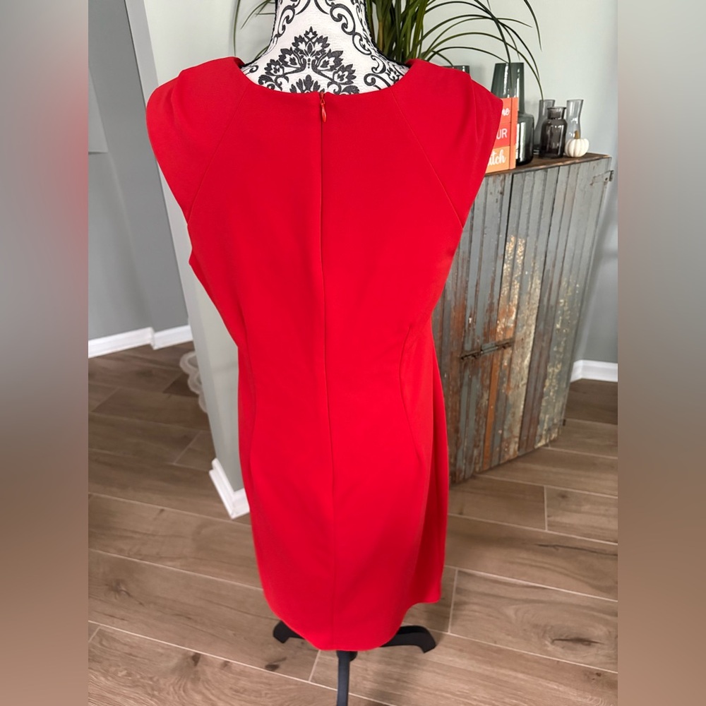 Elegant Red Sleeveless Dress size 16 - Picture 5 of 6